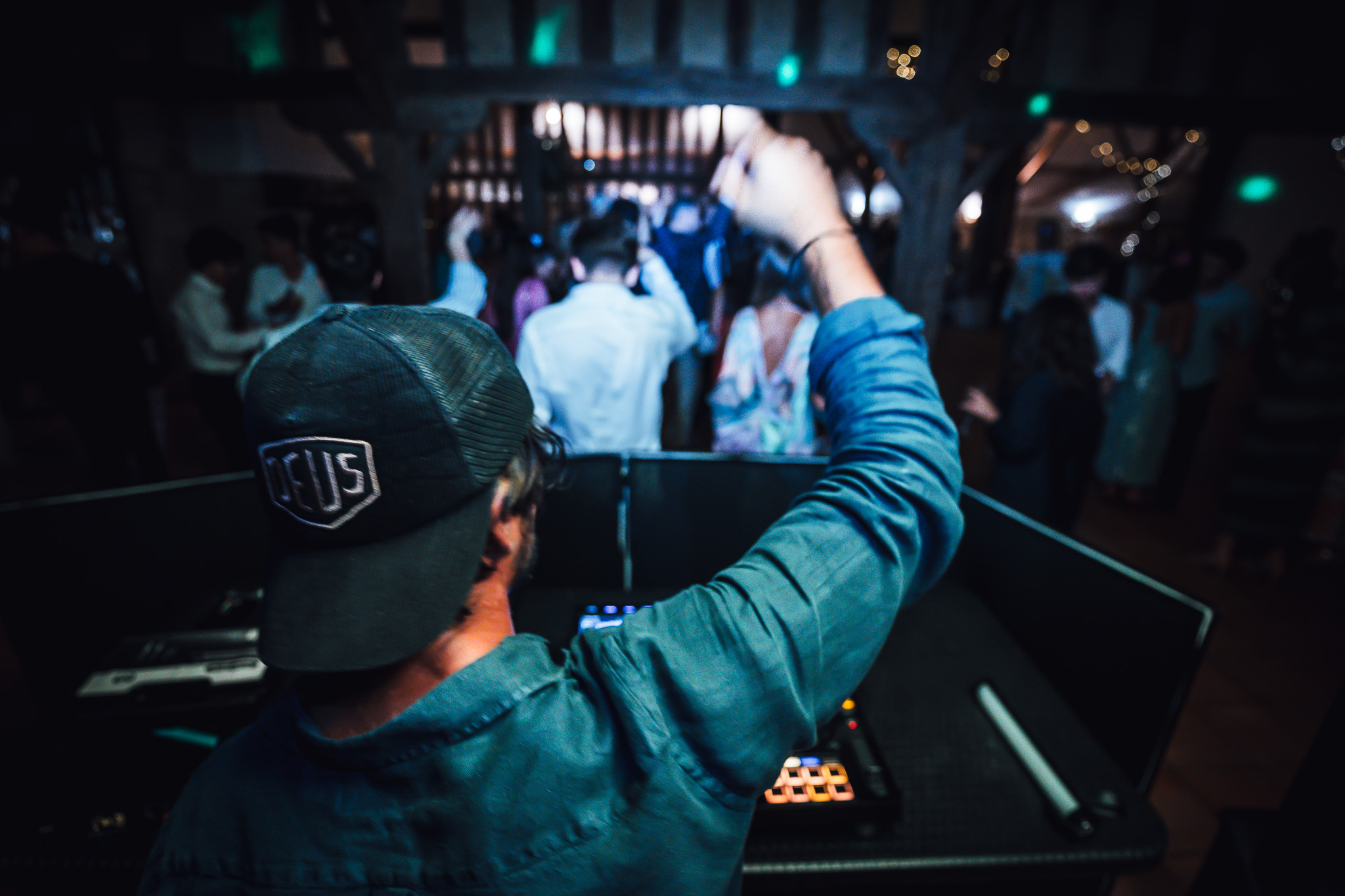 DJ en action lors d'un mariage